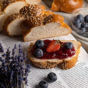 breakfast, bread, strawberry jam, berries, jelly, jam, fruits, loaf, healthy breakfast